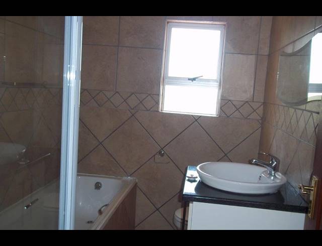 2 BEDROOM APARTMENT FOR SALE IN DRIE RIVIERE